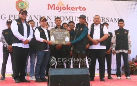 Pertanian Komunal Inovasi Mewujudkan Kemandirian Ekonomi Masyarakat Kabupaten Mojokerto Pertanian Komunal Inovasi Mewujudkan Kemandirian Ekonomi Masyarakat Kabupaten Mojokerto