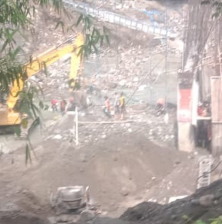 Berita Bangunan Baru DAM WONODADI Longsor Akibat Digerus Air Hujan Itu Bohong Berita Bangunan Baru DAM WONODADI Longsor Akibat Digerus Air Hujan Itu Bohong