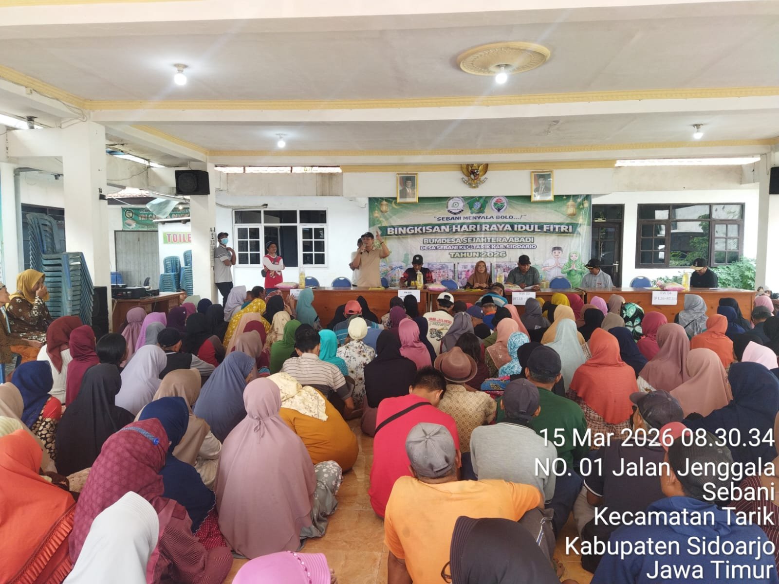 BUMDESA SEJAHTERA ABADI Berbagi 510 Bingkisan Lebaran untuk Warga: “SEBANI MENYALA BOLO…!”