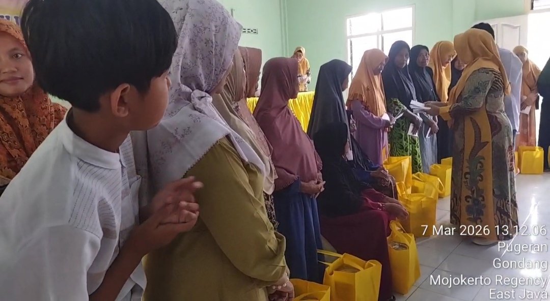 Reses Tahap I DPRD Kabupaten Mojokerto Tahun Anggaran 2026, Any Mahnunah Berbagi Santunan Anak Yatim dan Kaum Duafa Reses Tahap I DPRD Kabupaten Mojokerto Tahun Anggaran 2026, Any Mahnunah Berbagi Santunan Anak Yatim dan Kaum Duafa