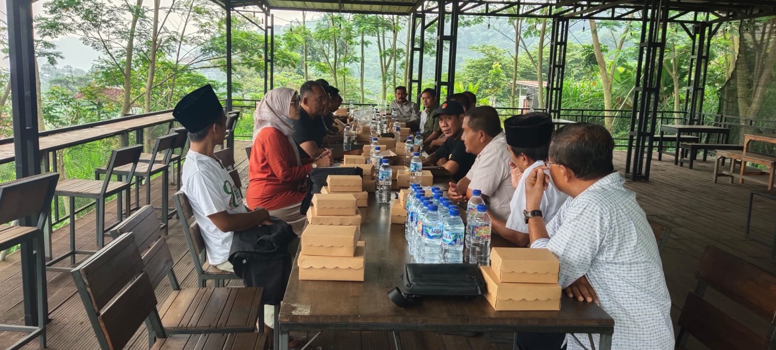 Perkumpulan Aparatur Pemerintah Desa Seluruh Indonesia ( PAPDESI) Kabupaten Mojokerto menggelar forum konsolidasi bertempat di ATC Trawas Perkumpulan Aparatur Pemerintah Desa Seluruh Indonesia ( PAPDESI) Kabupaten Mojokerto menggelar forum konsolidasi bertempat di ATC Trawas