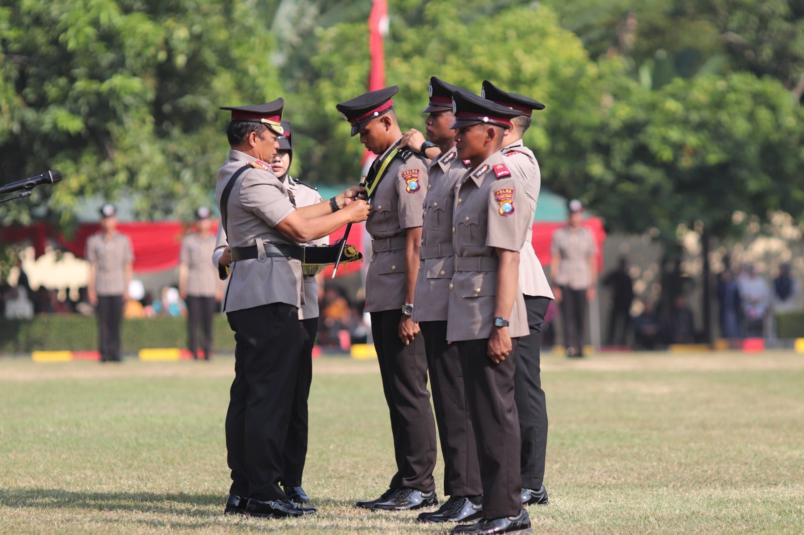 Anak Buruh Tani Jadi Lulusan Terbaik Predikat Cendekia Bintara Kemampuan Brimob di SPN Polda Jatim