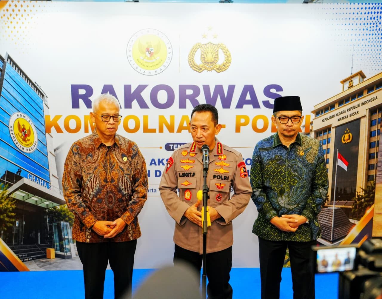 Kapolri di Rakorwas Kompolnas: Mitra Strategis untuk Pembenahan Polri Kapolri di Rakorwas Kompolnas: Mitra Strategis untuk Pembenahan Polri