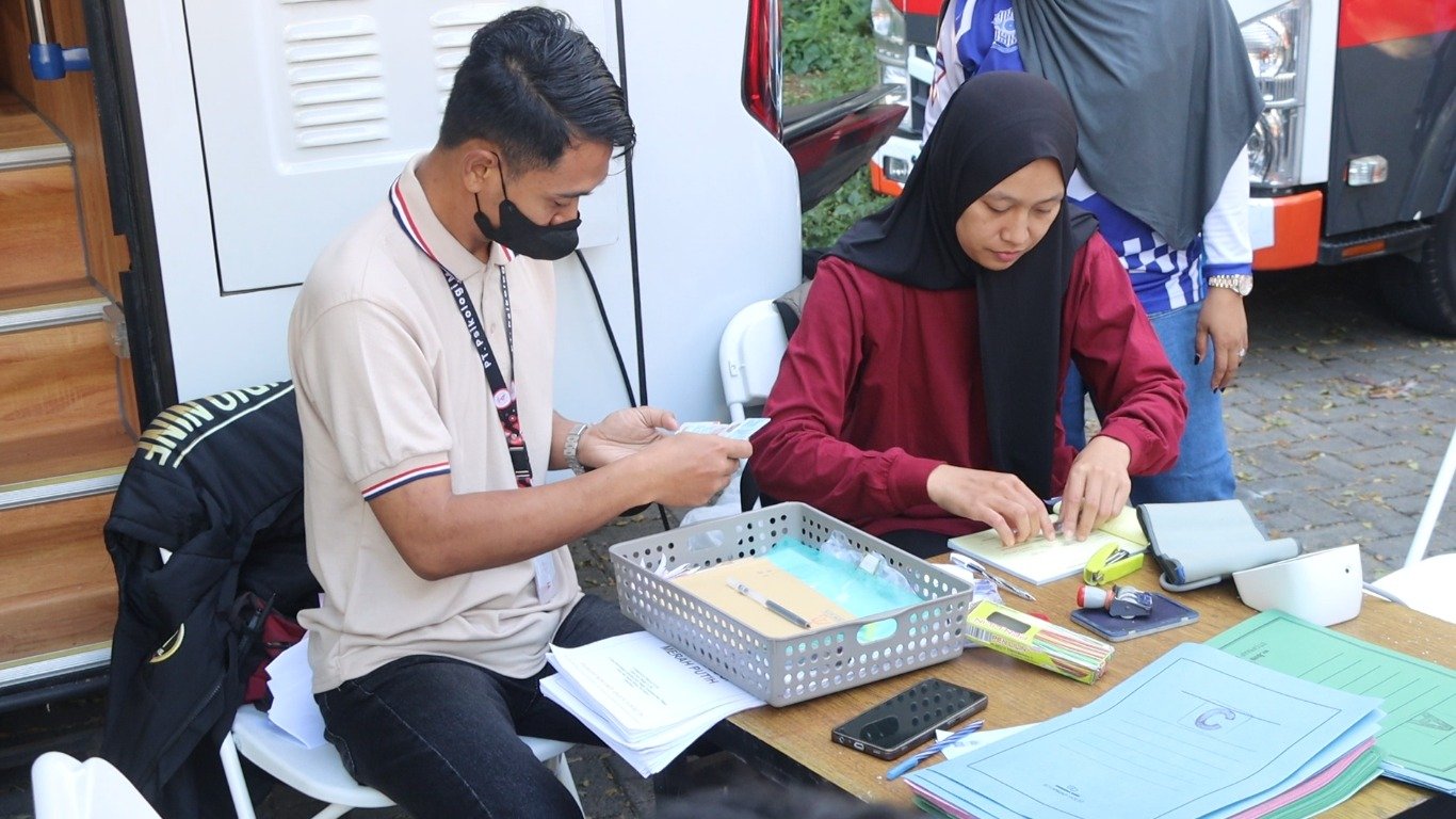 Polres Batu Hadirkan Layanan On the Spot di CFD Sambut Hari Bhayangkara ke – 80 Polres Batu Hadirkan Layanan On the Spot di CFD Sambut Hari Bhayangkara ke – 80
