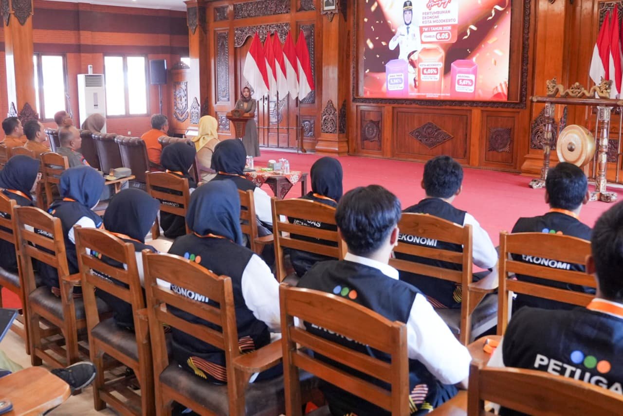 Sensus Ekonomi 2026 Dimulai, Wali Kota Mojokerto Tegaskan Data Akurat Adalah Kompas Pembangungan Sensus Ekonomi 2026 Dimulai, Wali Kota Mojokerto Tegaskan Data Akurat Adalah Kompas Pembangungan