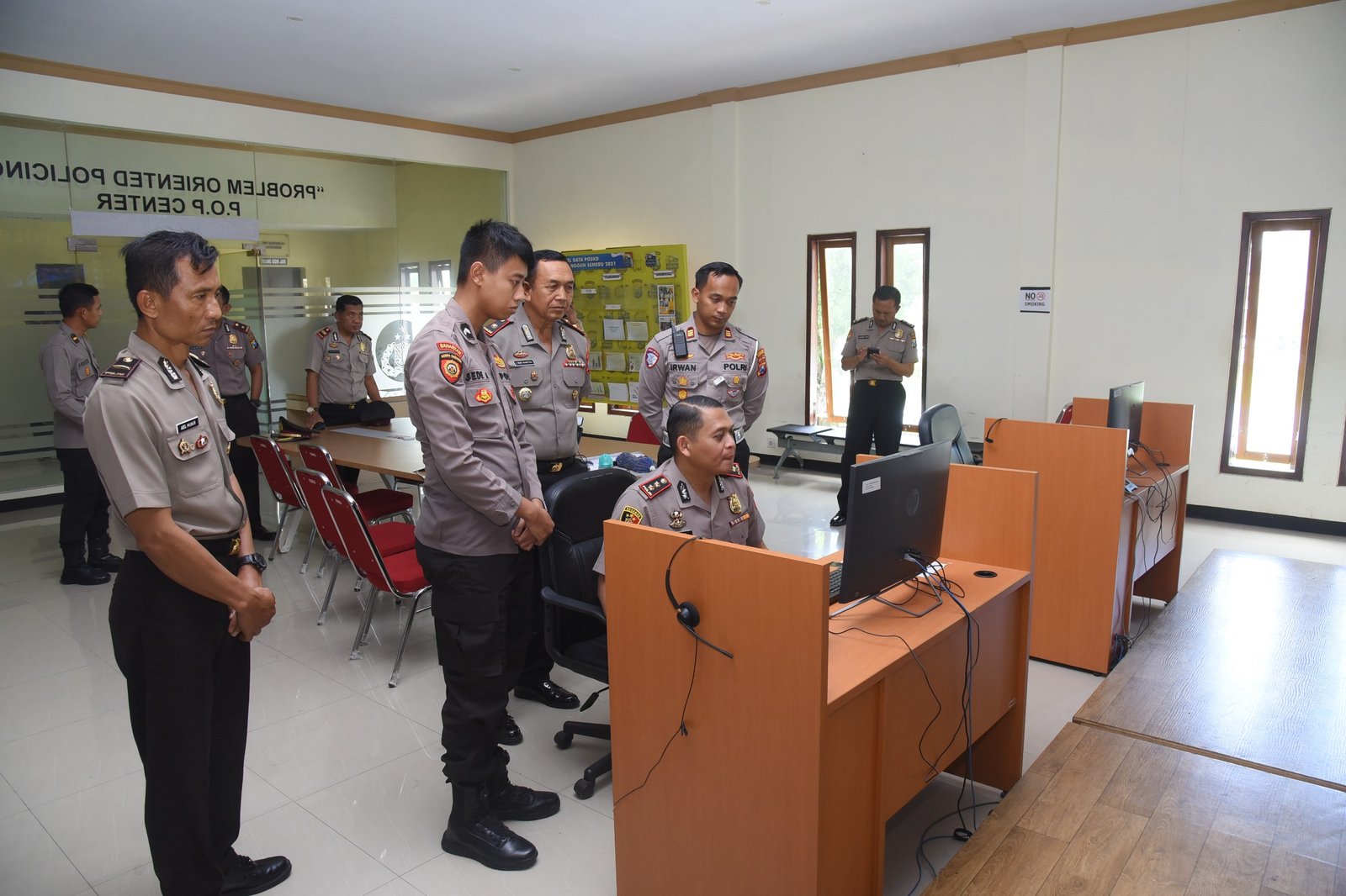 Pelayanan Publik Jadi Prioritas, Kapolres Bondowoso Monitoring Kesiapan Polsek Jajaran Pelayanan Publik Jadi Prioritas, Kapolres Bondowoso Monitoring Kesiapan Polsek Jajaran