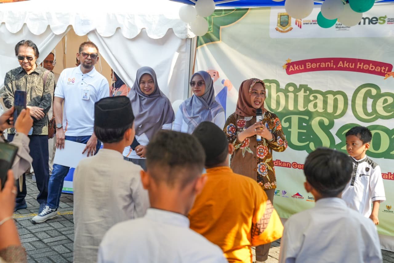 Sinergi Pemkot dan MES, Khitanan Massal Meriahkan Hari Jadi Kota Mojokerto Sinergi Pemkot dan MES, Khitanan Massal Meriahkan Hari Jadi Kota Mojokerto