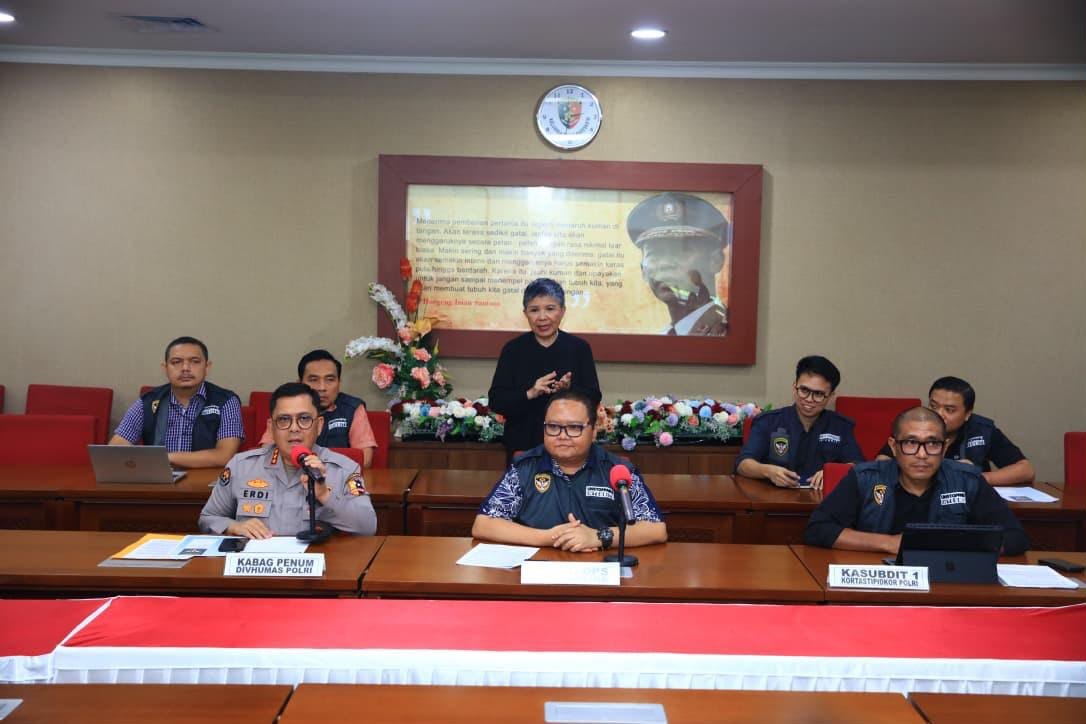 Kortastipidkor Polri Tetapkan Empat Tersangka Korupsi Kerja Sama Penjualan BBM Pertamina Patra Niaga–PT AKT, Kerugian Negara Capai Rp486 Miliar Kortastipidkor Polri Tetapkan Empat Tersangka Korupsi Kerja Sama Penjualan BBM Pertamina Patra Niaga–PT AKT, Kerugian Negara Capai Rp486 Miliar