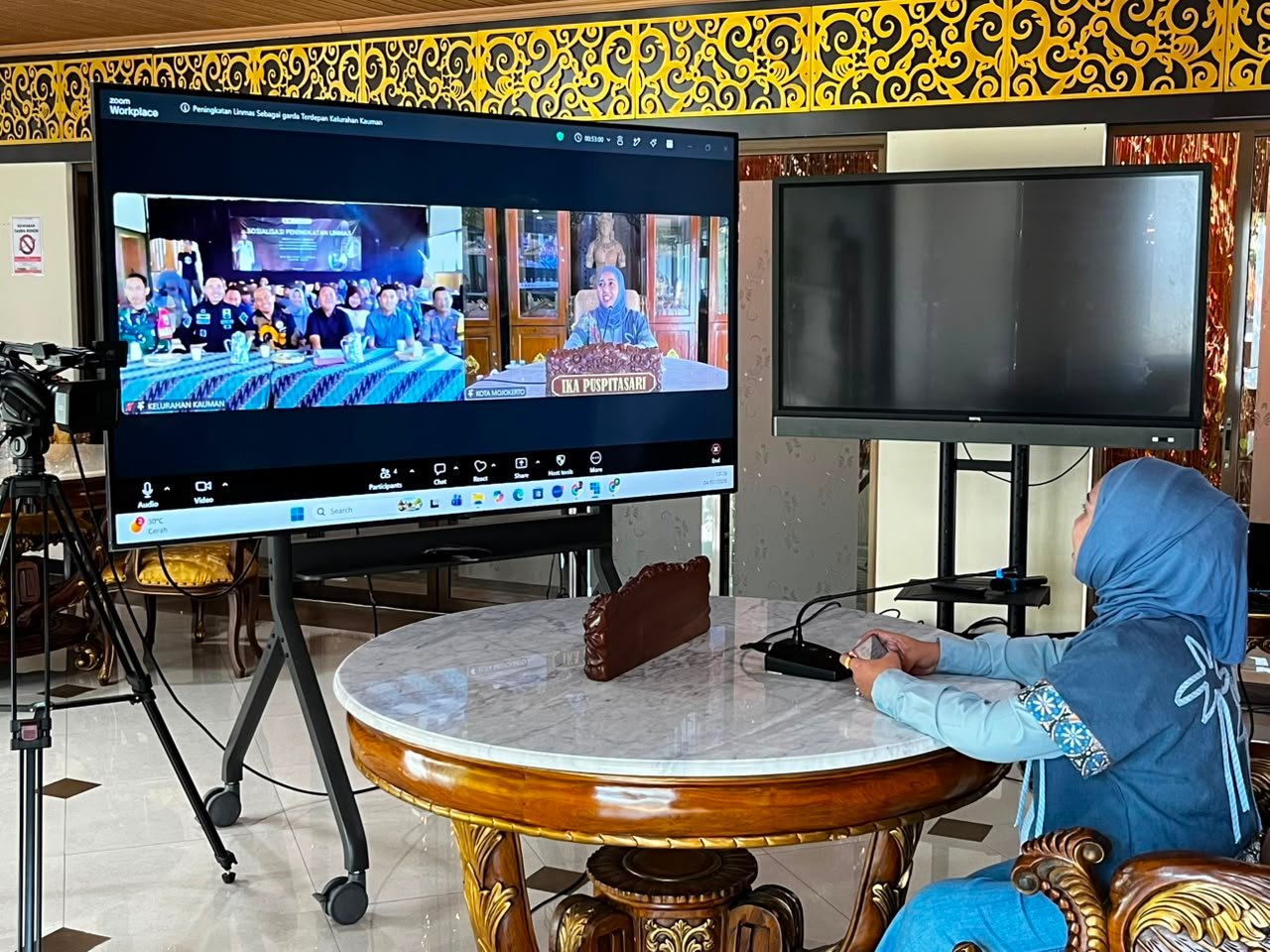 Satlinmas Kauman Dibekali Kesiapsiagaan Bencana dan Ketertiban Masyarakat di Kota Batu Satlinmas Kauman Dibekali Kesiapsiagaan Bencana dan Ketertiban Masyarakat di Kota Batu