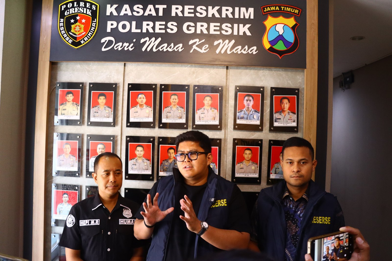 Polres Gresik Tetapkan Oknum Staf PMD sebagai Tersangka Kasus Penipuan PPPK Polres Gresik Tetapkan Oknum Staf PMD sebagai Tersangka Kasus Penipuan PPPK