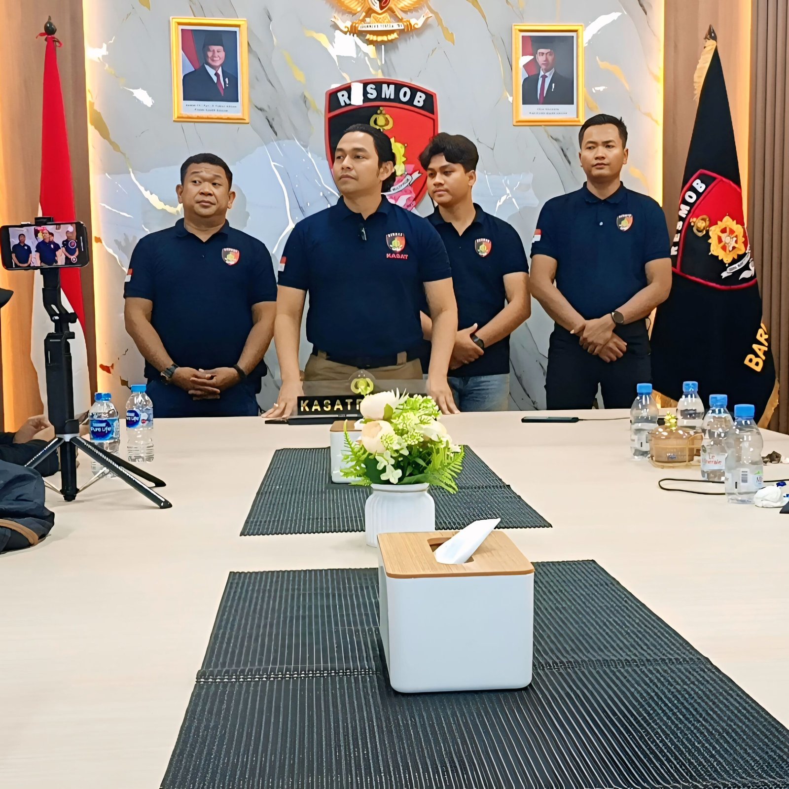 Resmob Bareskrim Polri Ungkap Kasus Pencurian Modul BTS Senilai Rp.60 Miliar, Amankan 12 Tersangka Resmob Bareskrim Polri Ungkap Kasus Pencurian Modul BTS Senilai Rp.60 Miliar, Amankan 12 Tersangka