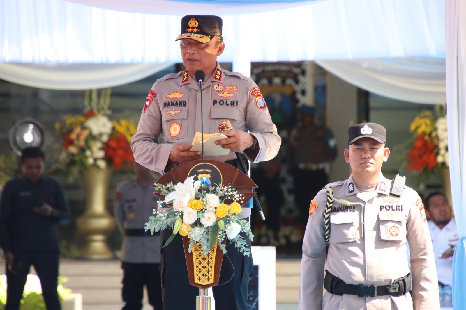 Kapolda Jatim Resmikan Polresta Sumenep Tingkatkan Pelayanan dan Perkuat Sinergi Dengan Semangat Jogo Jatim Kapolda Jatim Resmikan Polresta Sumenep Tingkatkan Pelayanan dan Perkuat Sinergi Dengan Semangat Jogo Jatim