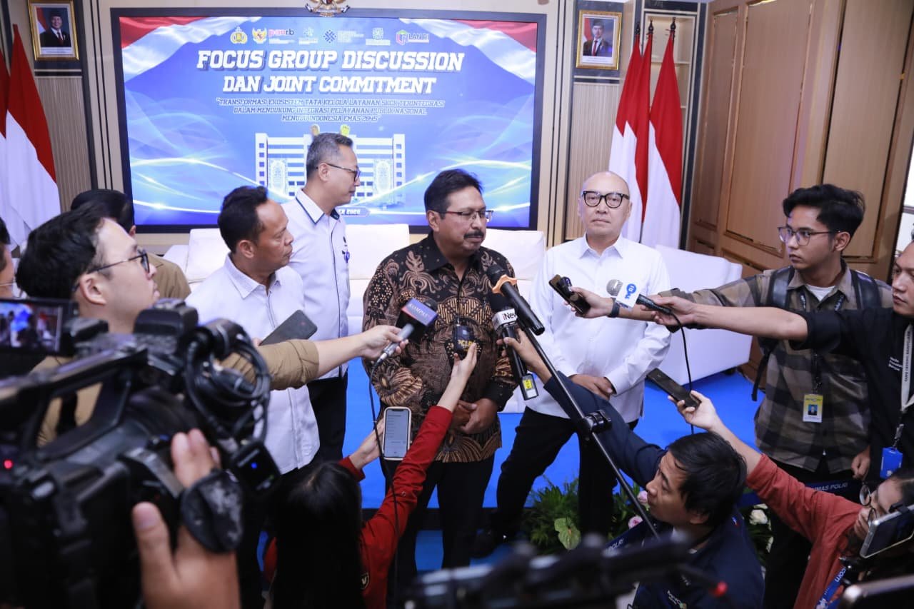 Polri Dorong Transformasi Layanan SKCK Terintegrasi, Targetkan Cetak Mandiri Mulai 2027 Polri Dorong Transformasi Layanan SKCK Terintegrasi, Targetkan Cetak Mandiri Mulai 2027