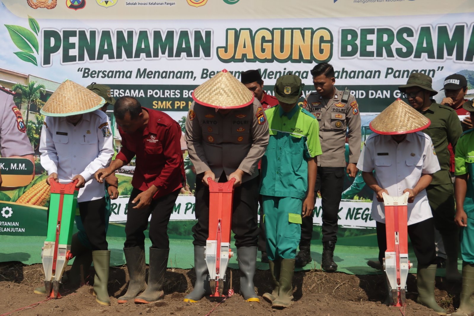Hari Tani Nasional 2026, Polres Bondowoso Gandeng Petani dan Dunia Pendidikan Wujudkan Ketahanan Pangan Hari Tani Nasional 2026, Polres Bondowoso Gandeng Petani dan Dunia Pendidikan Wujudkan Ketahanan Pangan