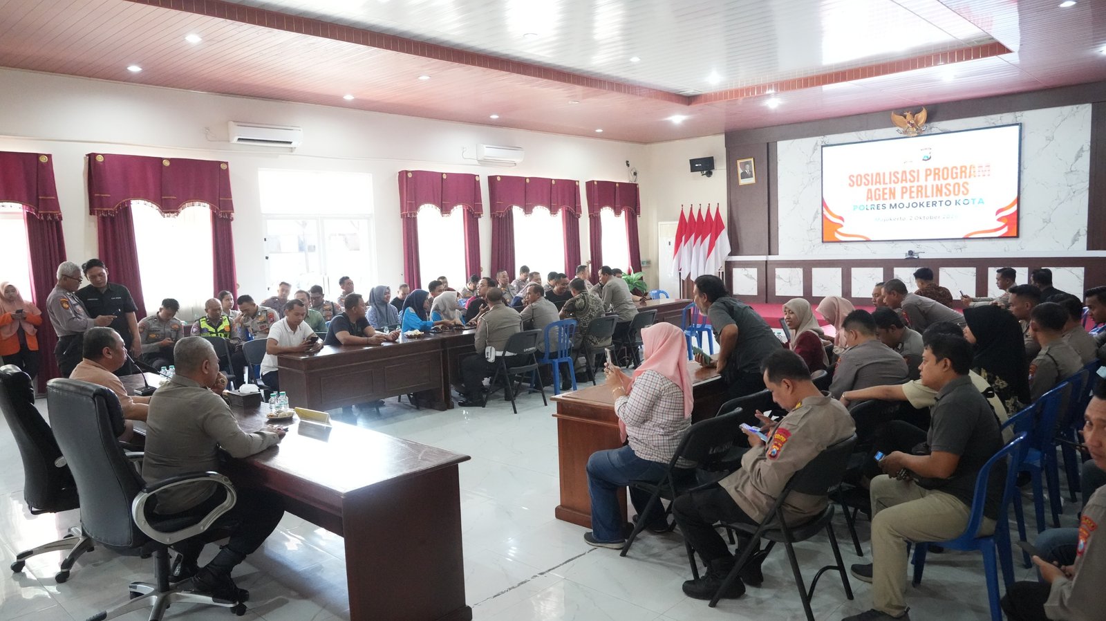 Registrasi IKD Anggota Polres Mojokerto Kota, Langkah Awal Dukung Tugas sebagai Agen Pendaftar Perlinsos Registrasi IKD Anggota Polres Mojokerto Kota, Langkah Awal Dukung Tugas sebagai Agen Pendaftar Perlinsos