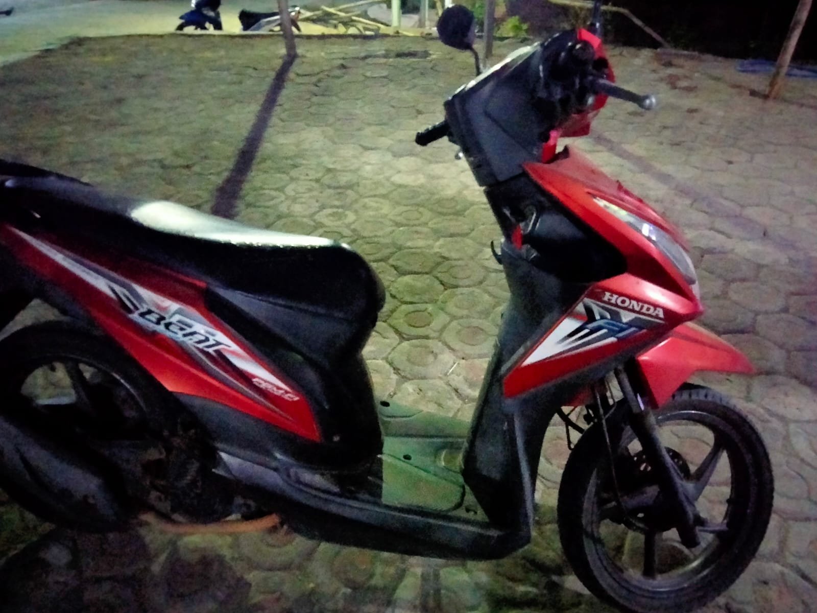 USAHA PEGADAIAN ILEGAL DI JETIS, DUA MOTOR BEAT TANPA SURAT DITEMUKAN