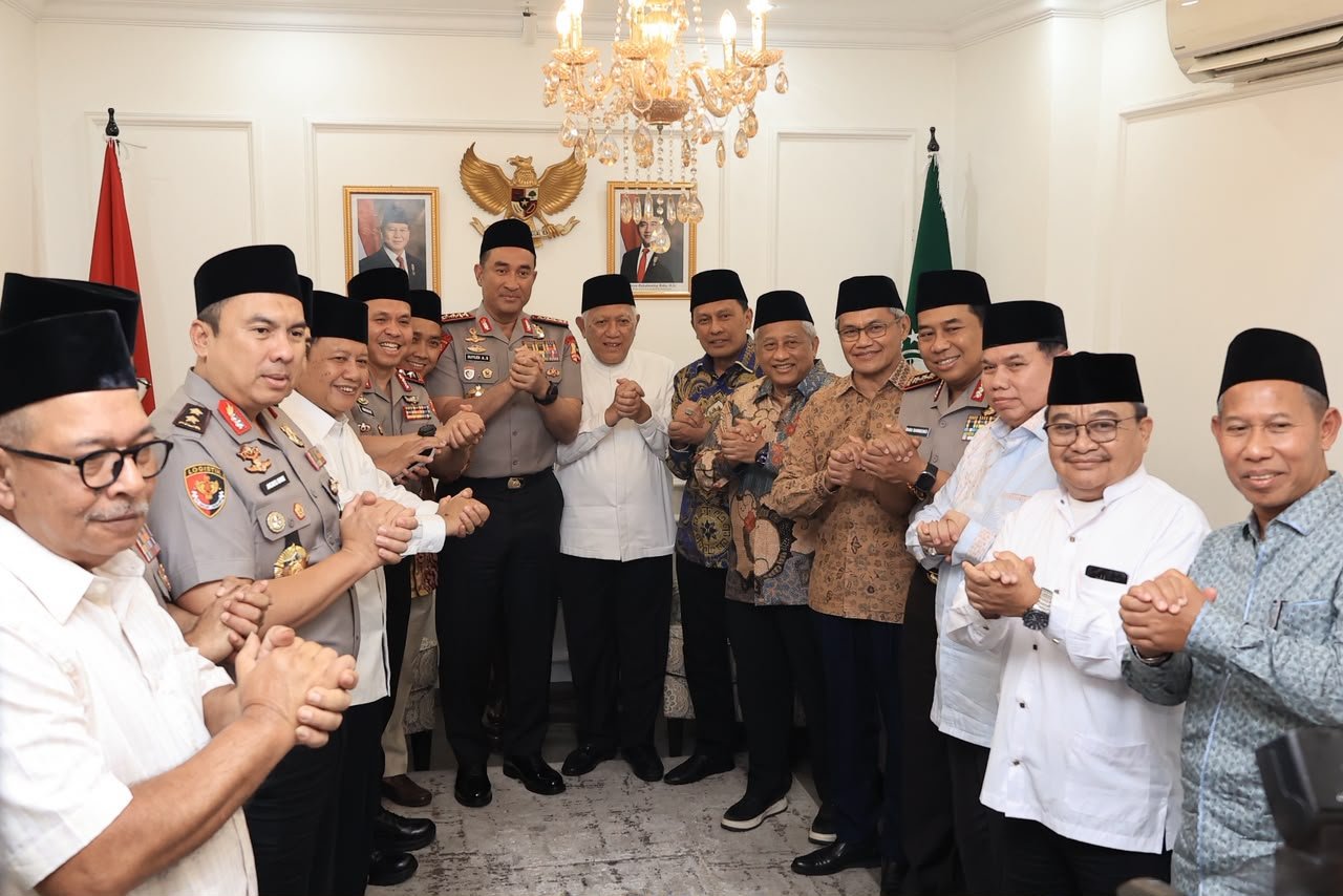 Kapolri dan PBNU Perkuat Kebersamaan untuk Jaga Kerukunan dan Ketertiban Masyarakat Kapolri dan PBNU Perkuat Kebersamaan untuk Jaga Kerukunan dan Ketertiban Masyarakat